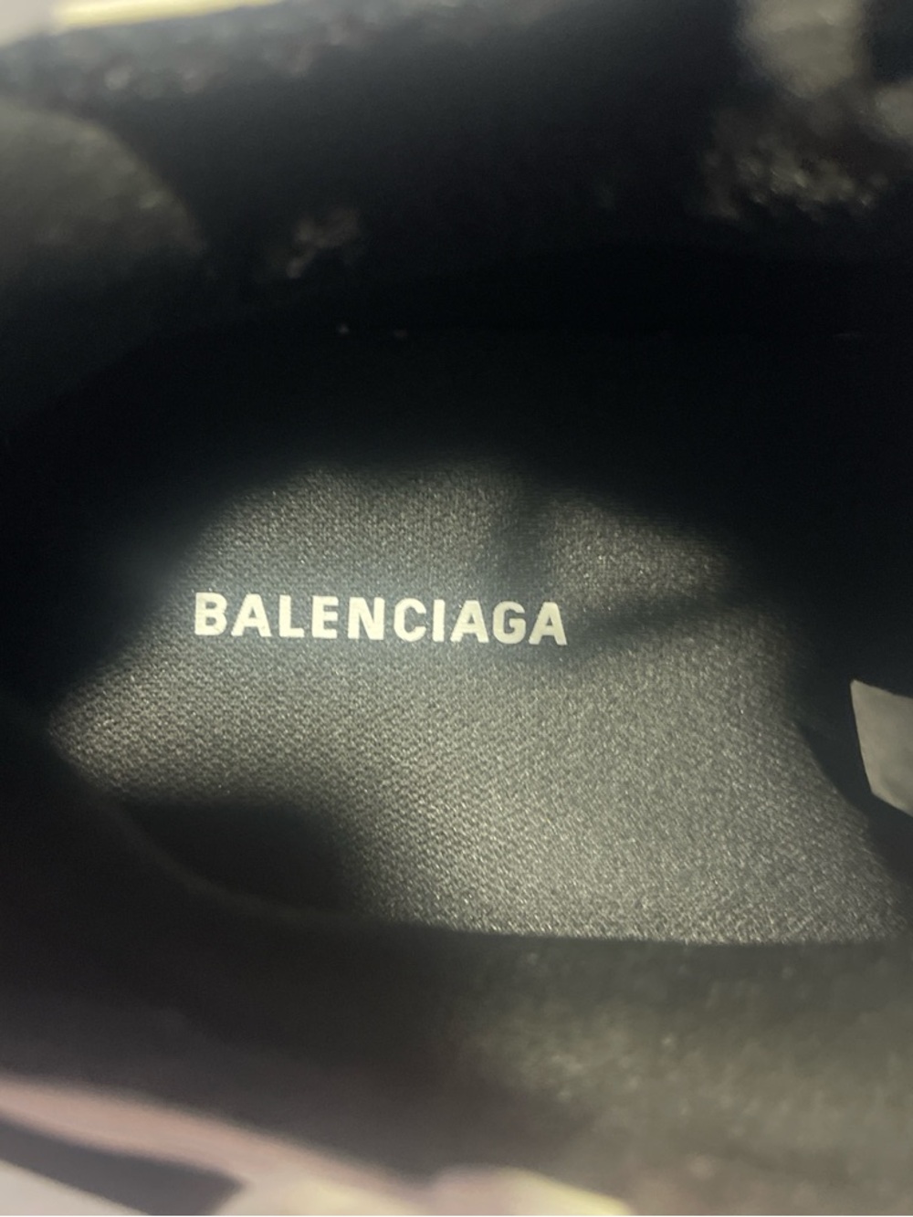 Black & White. Balenciaga runners - Picture 3 of 8